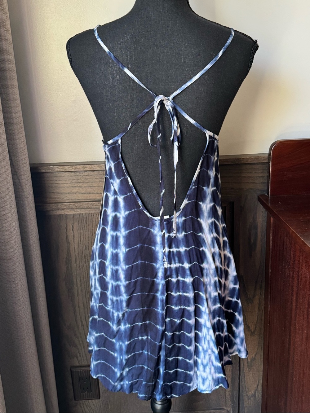 Sleeveless Blue Tie-Dye Swing Dress - Picture 3 of 8